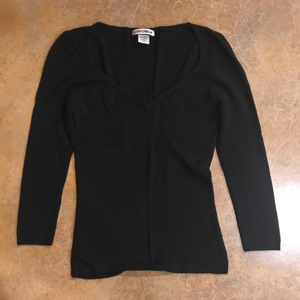 London Jean black fitted sweater